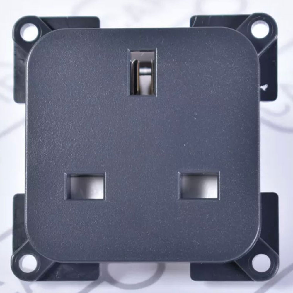 CBE 3pin Outlet socket