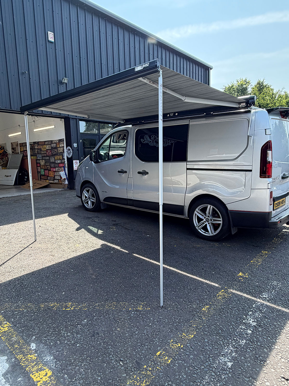 FIAMMA F45S 2.6m DEEP BLACK AWNING
