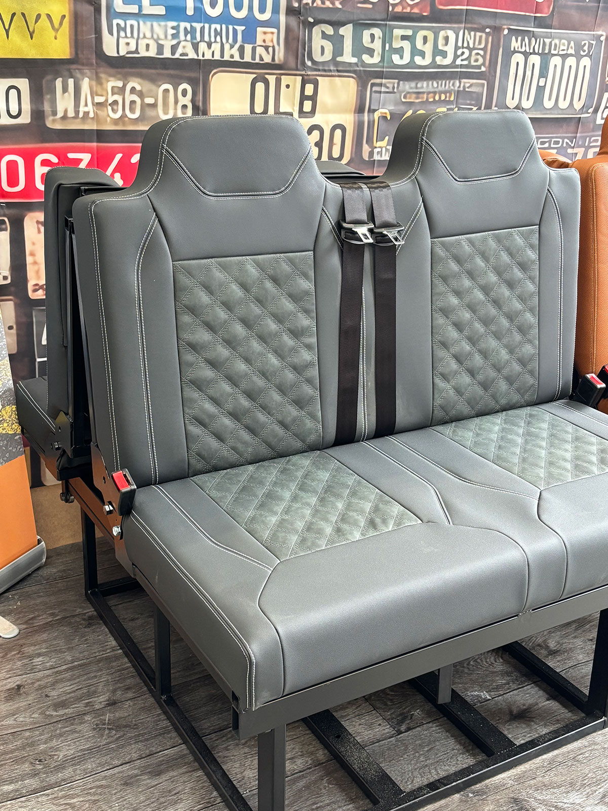 GMC SURE GLIDE ¾ WIDTH ROCK AND ROLL BED 4